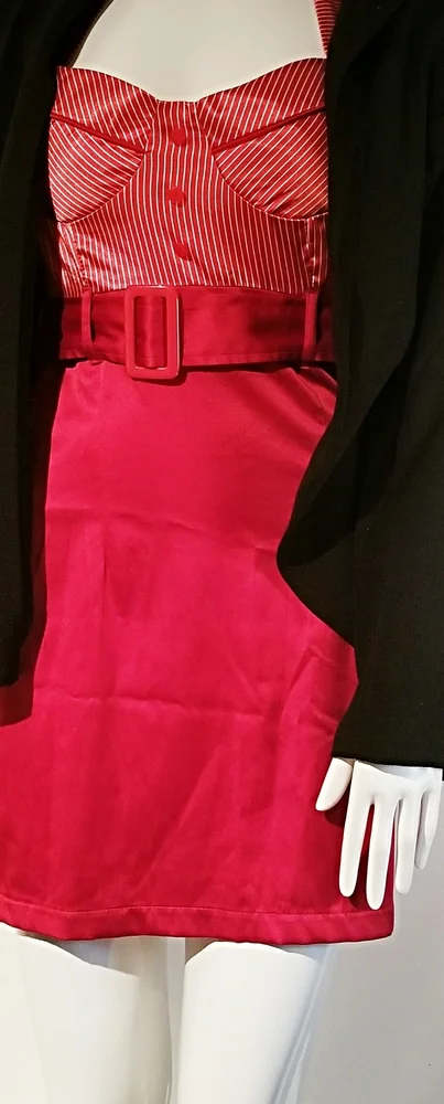 Red Dress - Picture 2 of 2